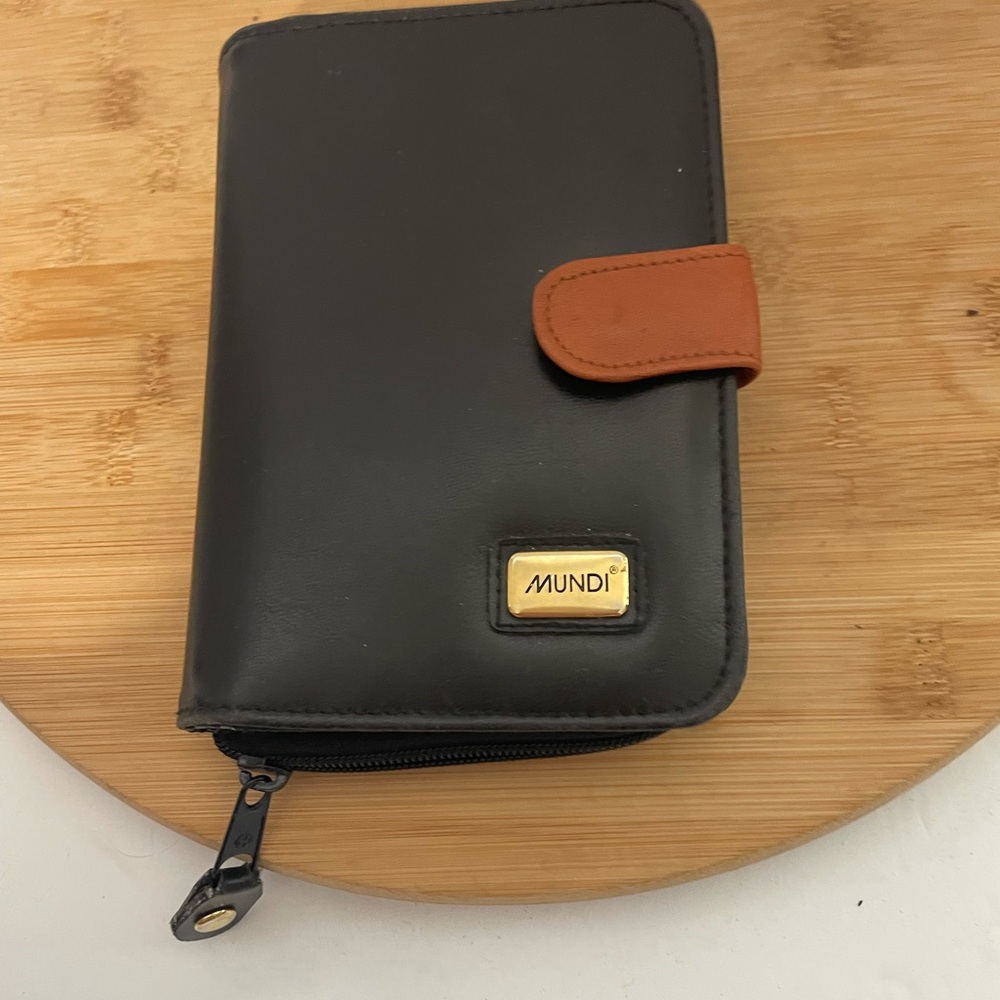 Vintage Mundi Leather Agenda Planner: Black Wallet